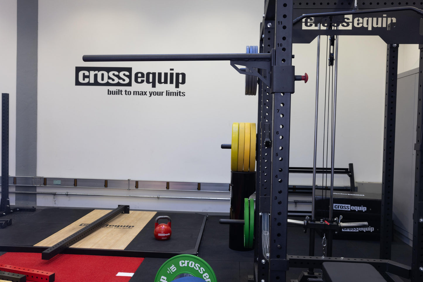 Single Extended Pull Up Bar - cross equip