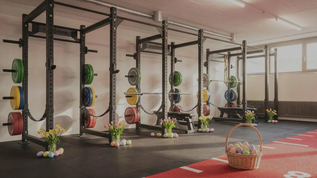 cross equip Showroom Pf�ffikon mit Power Racks, Bumper Plates und Oster-Dekoration � Oster-Aktion 2026
