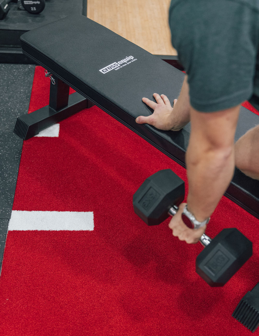 Foldable flat bench