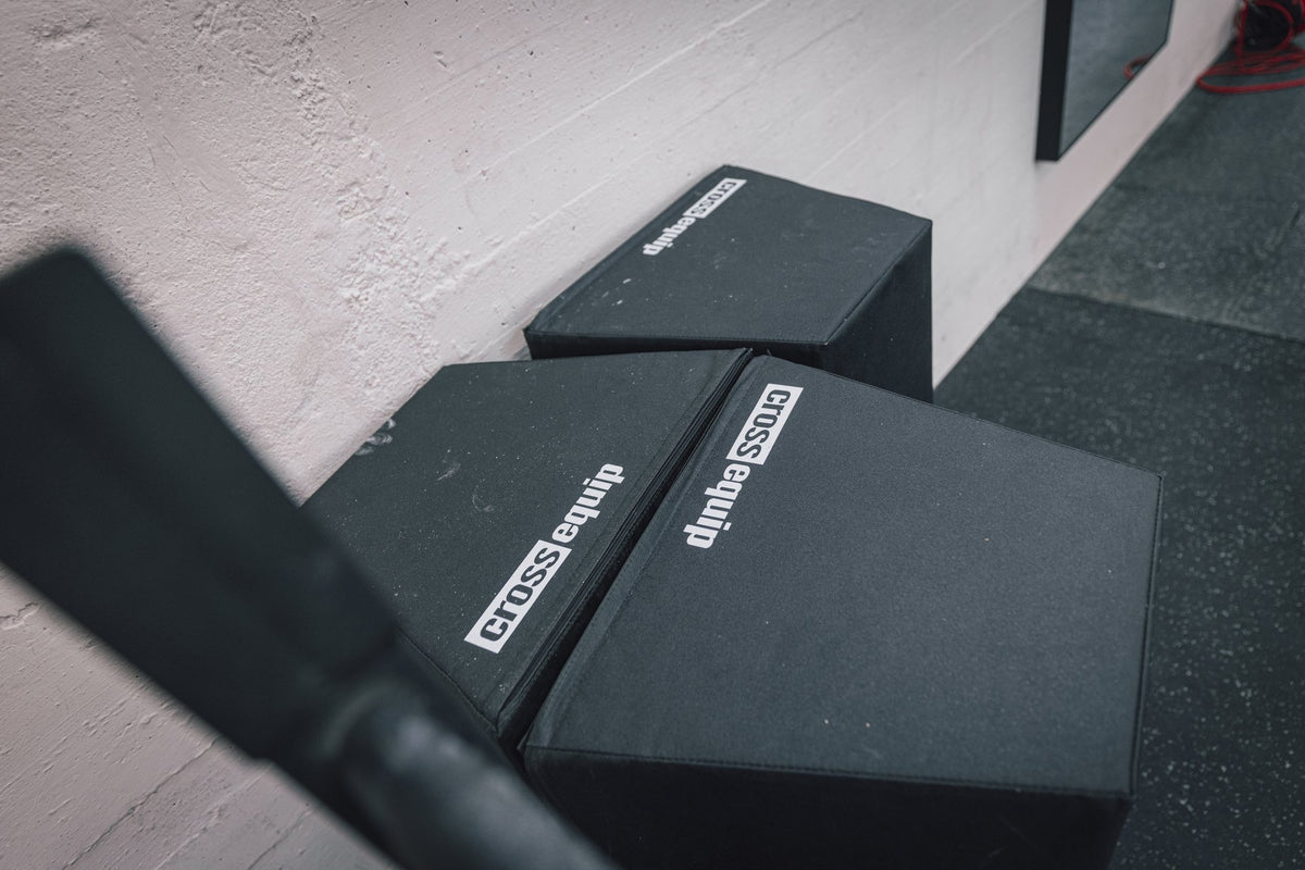 Plyo-Boxen mit cross-equip-Logo im Balboa Underground