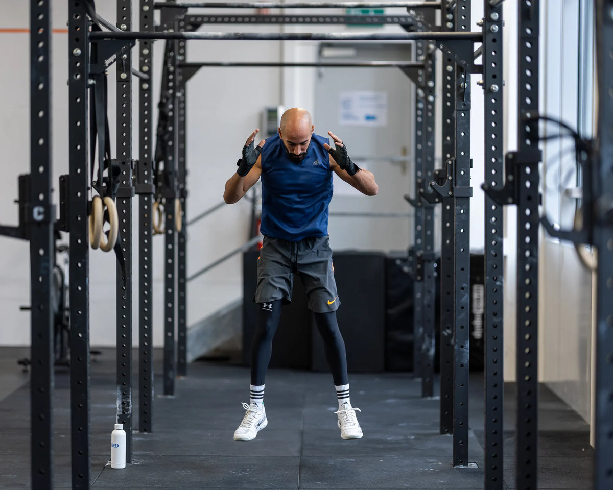 Box Jumps an der cross equip Plyobox im Rig bei CrossFit Limmatstadt