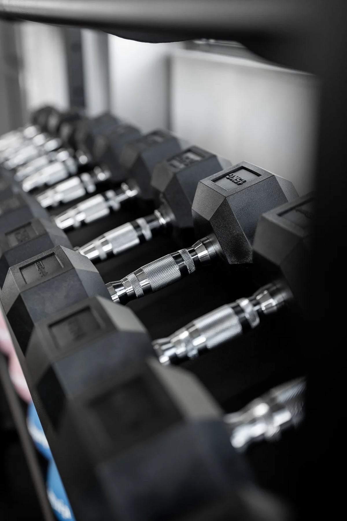Hex-Kurzhanteln im Detail bei CrossFit Wabern von cross equip