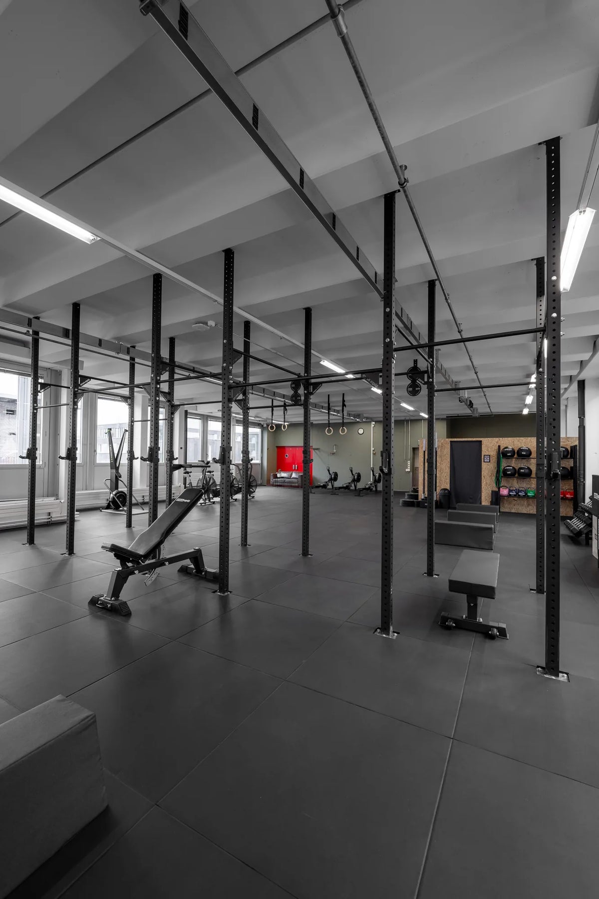 cross equip Rig mit Hantelbank bei CrossFit Wabern
