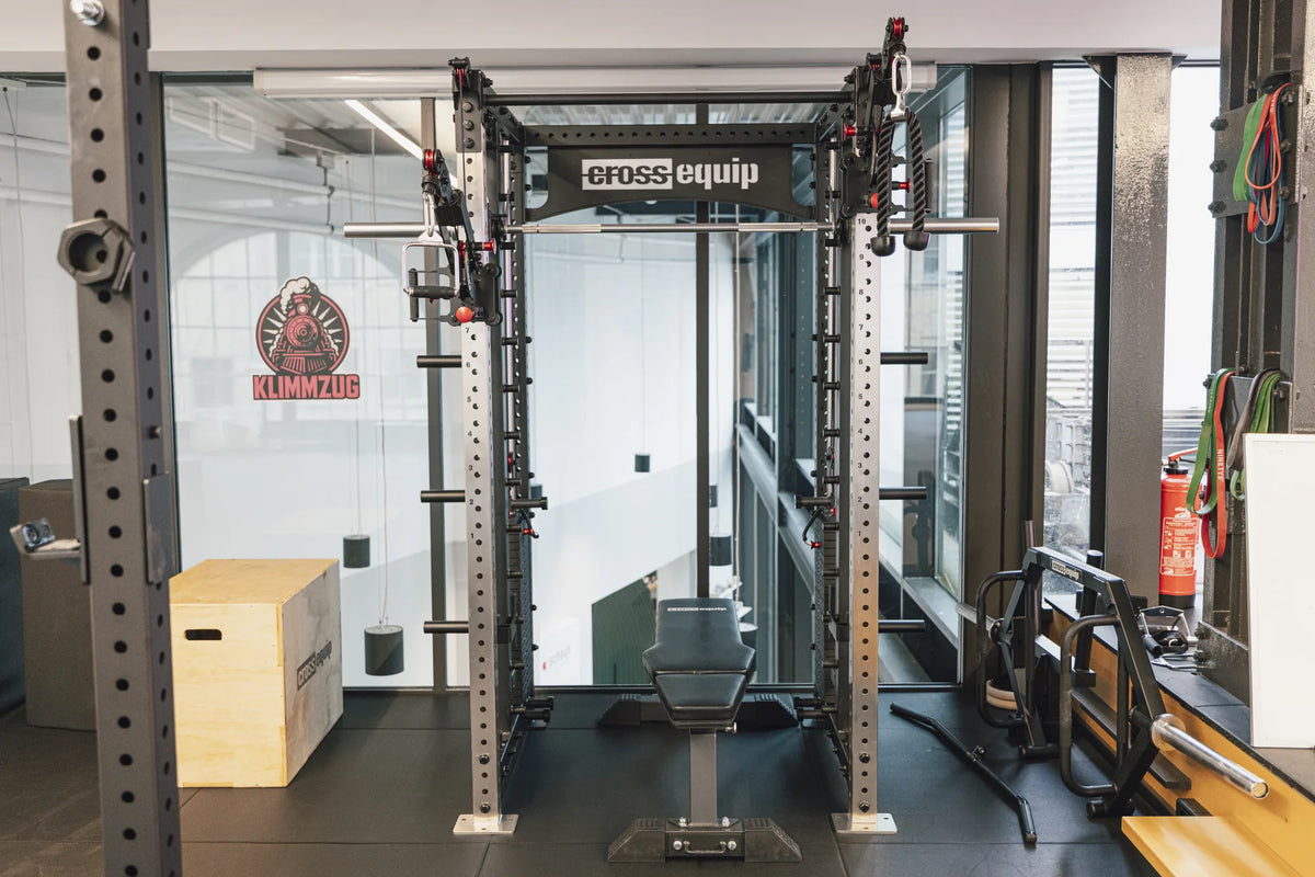 A-PEX Rack von cross equip mit Hantelbank und Plyobox