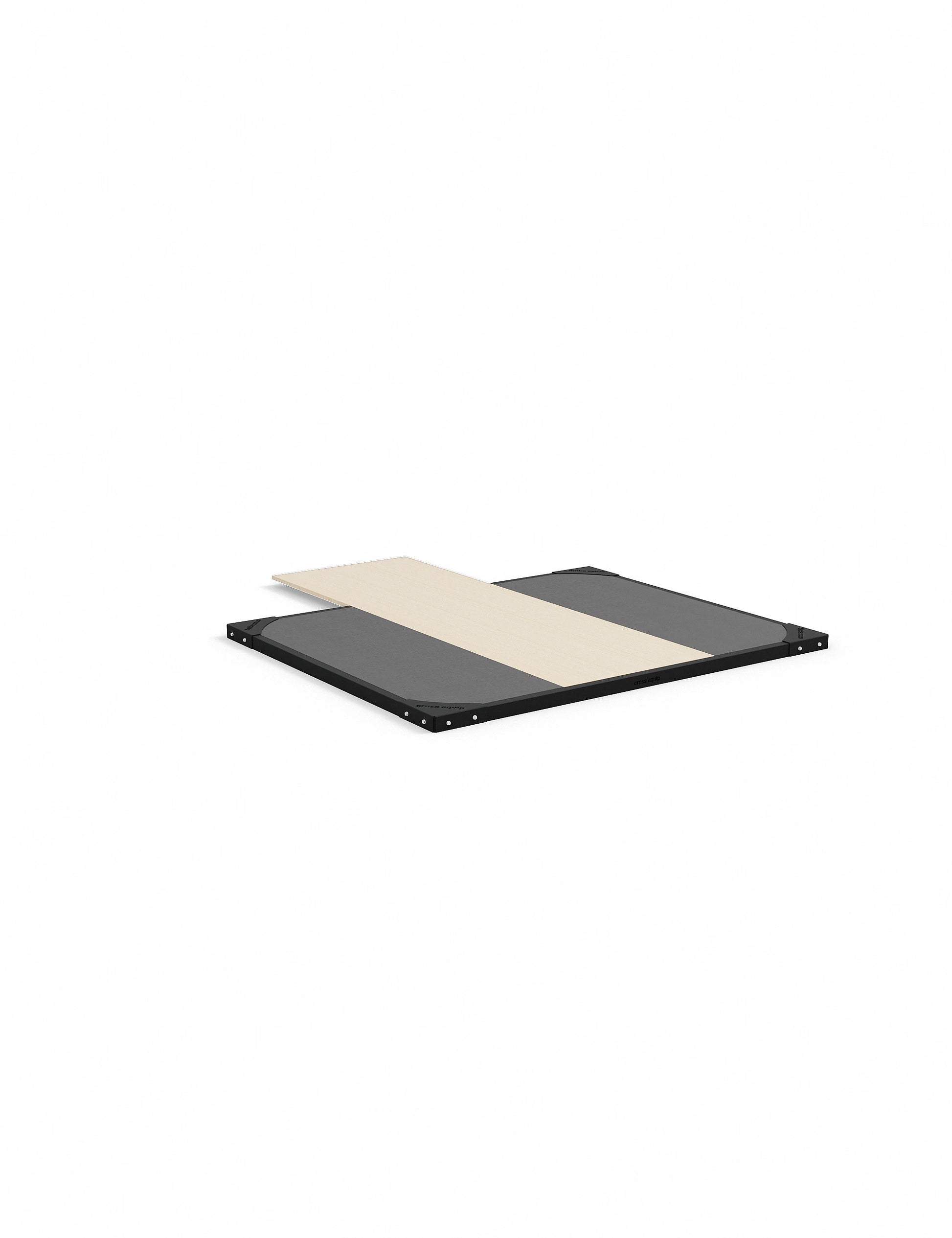 Lifting Plattform für Power Rack mit Dämpfung 2m x 2.5m – Schrägansicht von vorne links, Top-Lift-Fläche für Olympic Weightlifting und Coaching