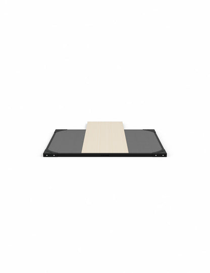 Lifting Plattform für Power Rack mit Dämpfung 2m x 2.5m – Frontansicht der vollen 2m Liftingfläche mit Drop-Zonen und Holz bis ins Rack
