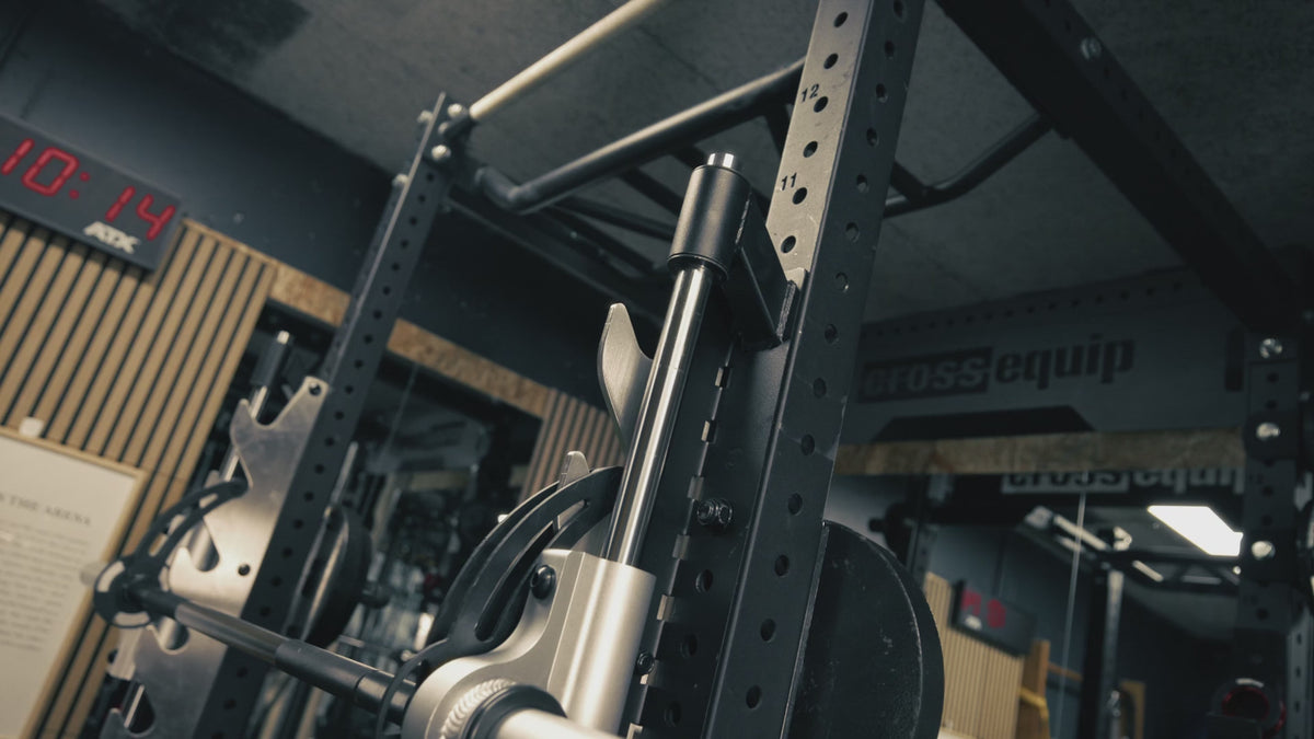 Videoportraet eines Home Gyms in Reichenburg SZ, ausgestattet von cross equip