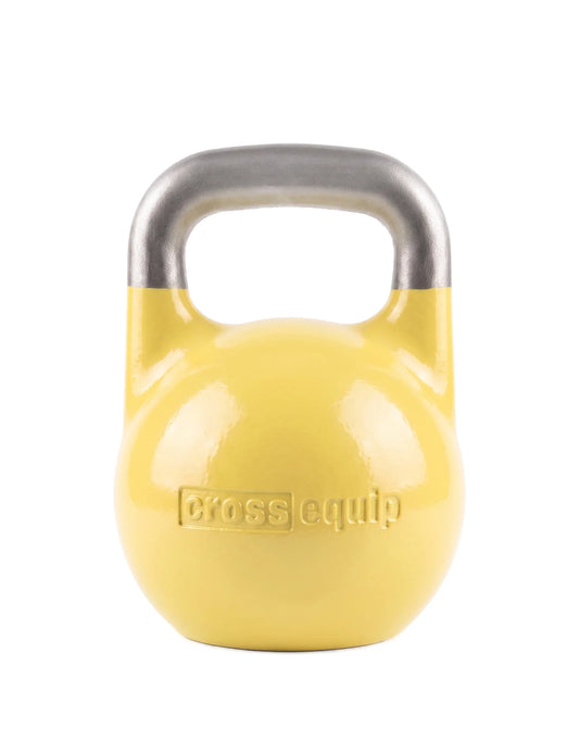 Small Competition Kettlebell 4 kg freigestellt – gelb lackierte Kugel mit eingegossenem cross equip Logo, blanker gestrahlter Griff